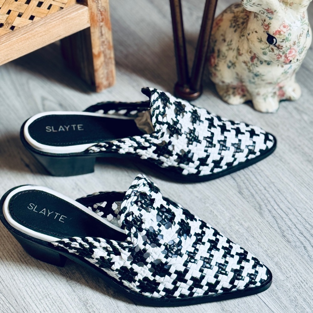 Black and White Geometric Mules with Pointed Toe